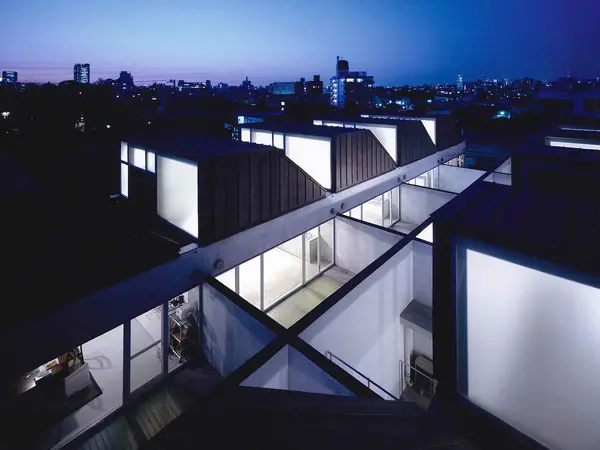 テラス下馬ストラータ