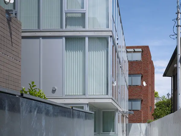 四谷・若葉の集合住宅