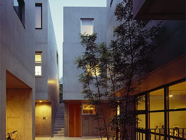 八雲コートハウス